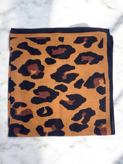 Bufanda Estampado Leopardo - Diseño moderno