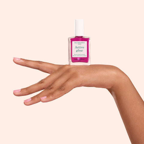 Active Glow Grape – Tratamiento iluminador de uñas – Manucurist