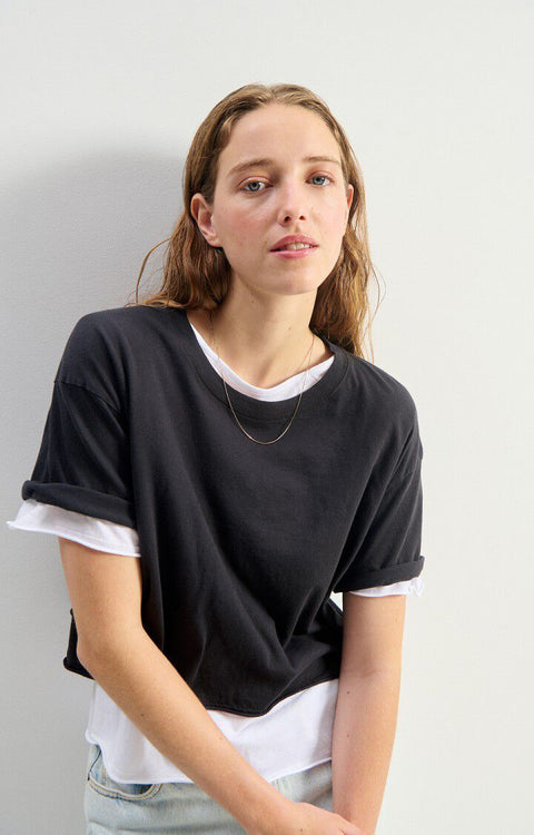 Camiseta Apoly - Carbón – American Vintage
