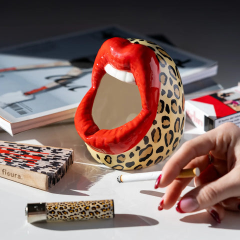 Cenicero boca leopardo - Fisura