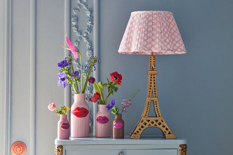 Jarrón cerámico extra pequeño “Pink with Dark Pink Lips” – RICE