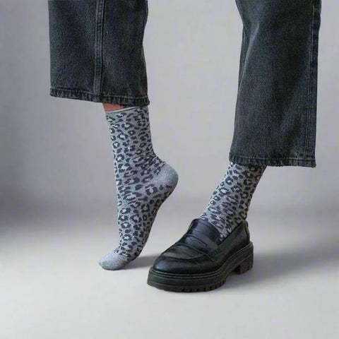 Calcetines Glitter Leopardo Gris Lurex - Klue