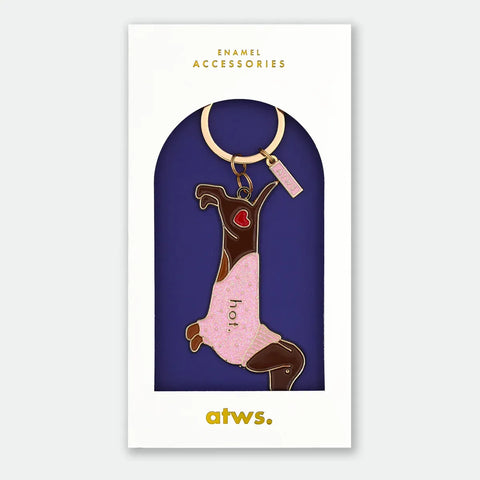 Llavero “Hot Dachshund” esmalte dorado – ATWS