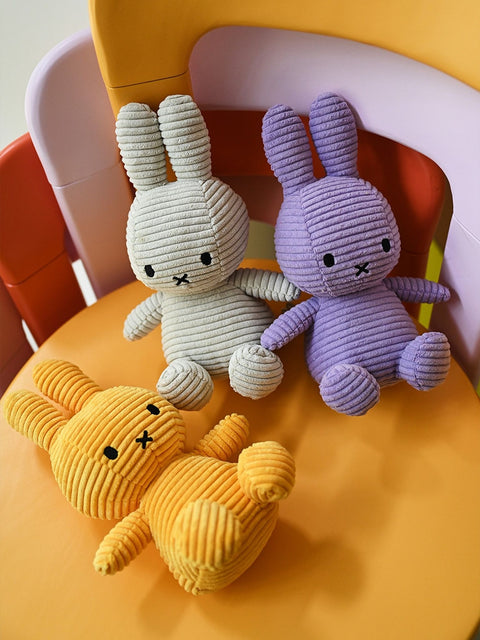 Miffy Pana Amarillo (23cm) - Bonton Toys