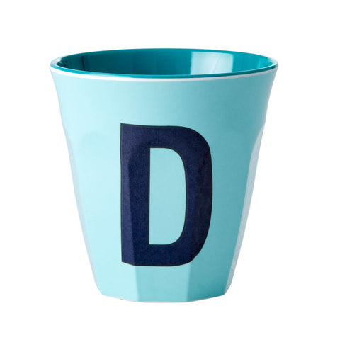 Taza de melamina con letra – “Alphabet Multicolor Azul – RICE