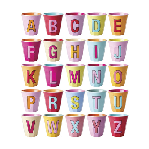 Taza de melamina con letra – “Alphabet Multicolor Rosa – RICE