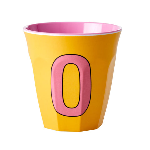 Taza de melamina con letra – “Alphabet Multicolor Rosa – RICE