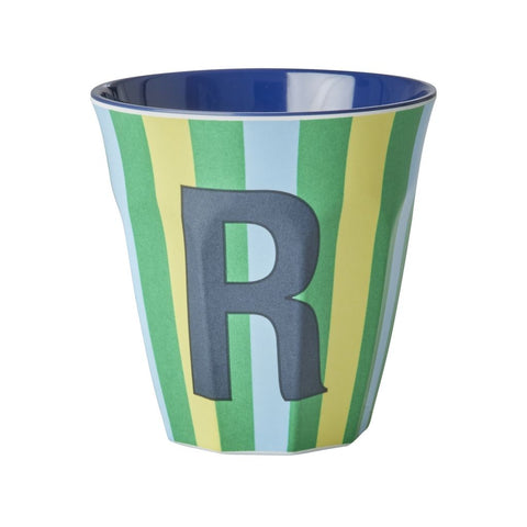 Taza de melamina con letra – Alphabet Multicolor Azul con rayas – RICE