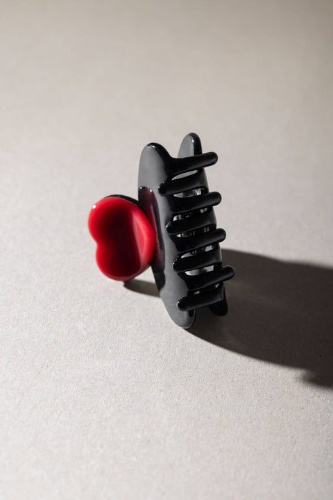 Pince à cheveux Luv Amor avec cœur noir et rouge